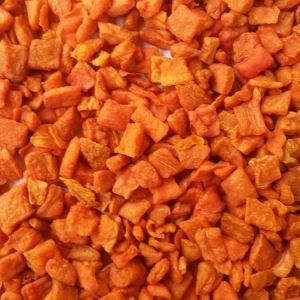Дехидратирани моркови на гранули